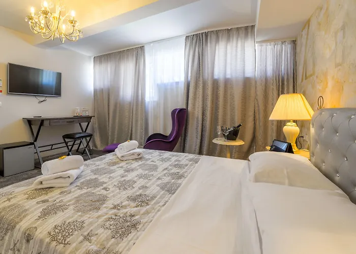Prima Luce Downtown Hotel 4*