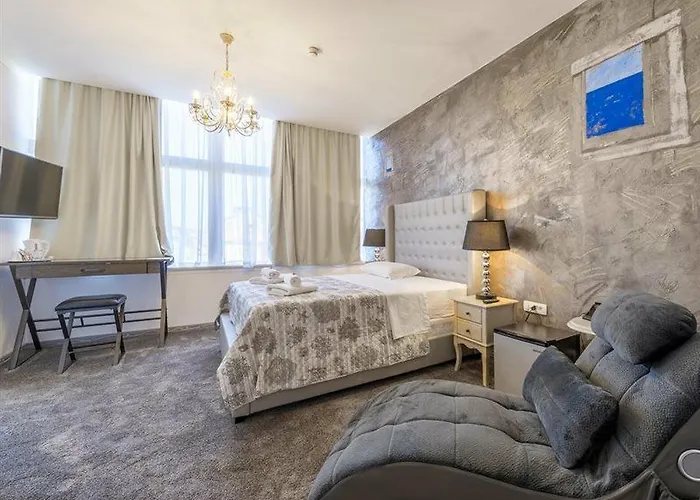 Prima Luce Downtown Hotel 4*