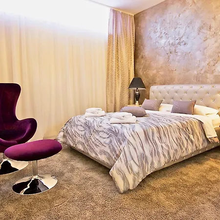 Отель Prima Luce Downtown 4*