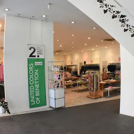 Отель Prima Luce Downtown 4*
