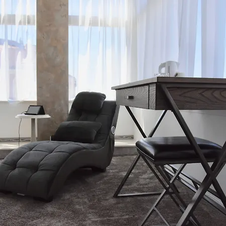 Prima Luce Downtown Отель 4*