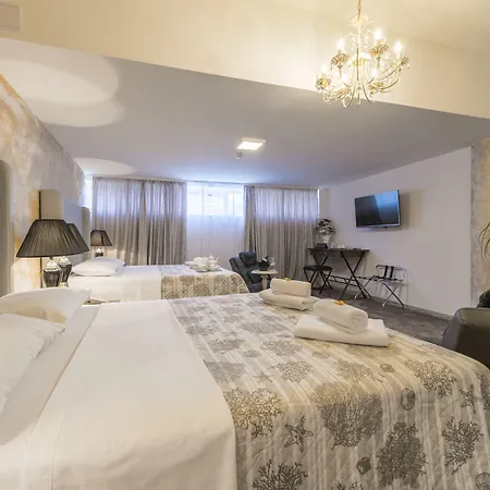 Prima Luce Downtown Отель 4*